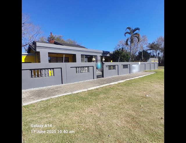 226M² BUSINESS FOR SALE IN BO-DORP